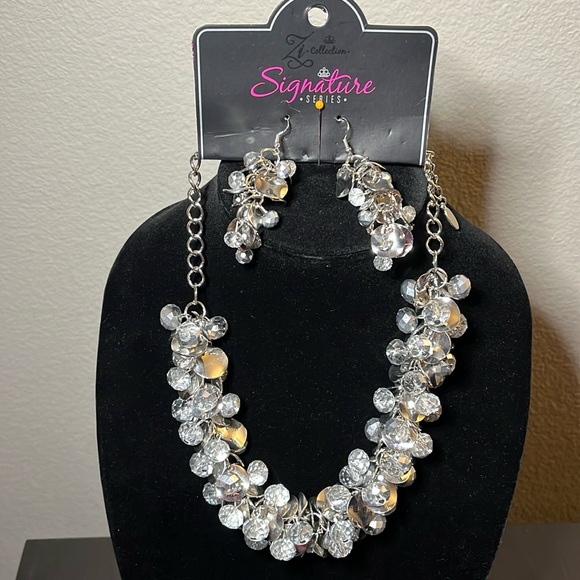 Paparazzi Zi Collection Necklace and Earring set. Brand new/never worn. - Picture 1 of 3